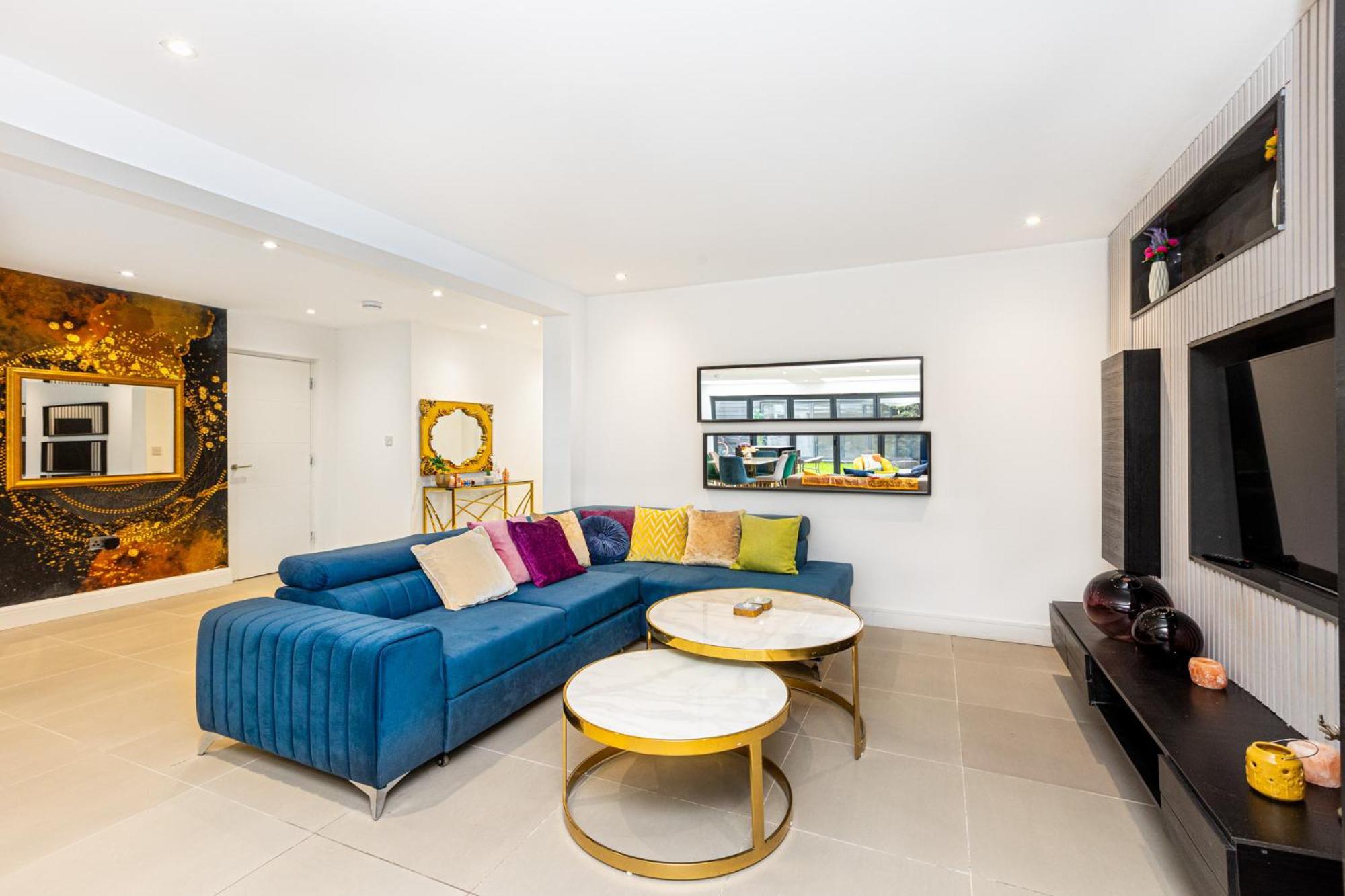 Appartement Luxury 3br Flat, Parking & Garden, Nw