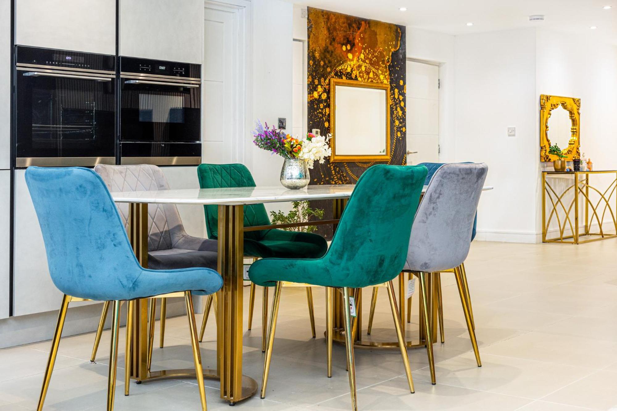 Luxury 3br Flat, Parking & Garden, Nw Appartement Londen