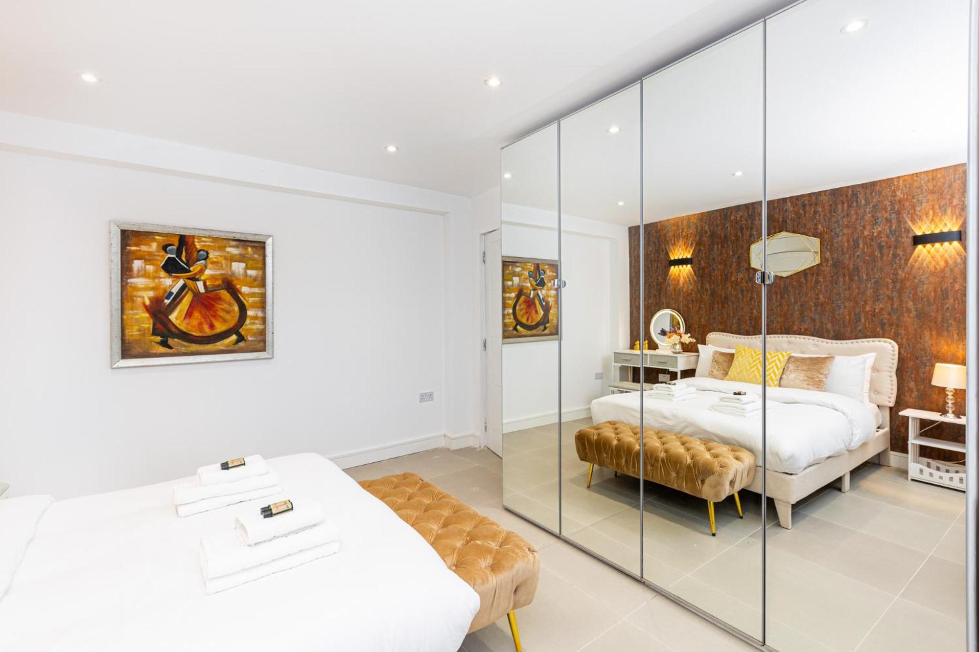 Luxury 3br Flat, Parking & Garden, Nw Appartement *