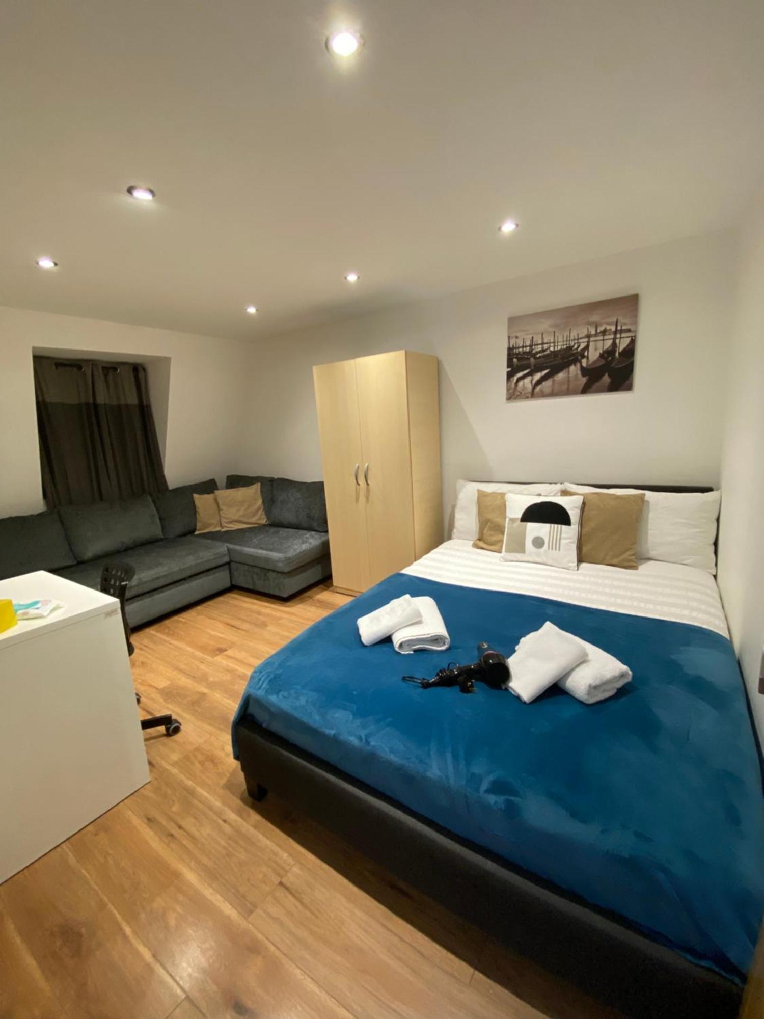 Comfy Bedrooms Near Euston Station - 1 Exmouth Homestay