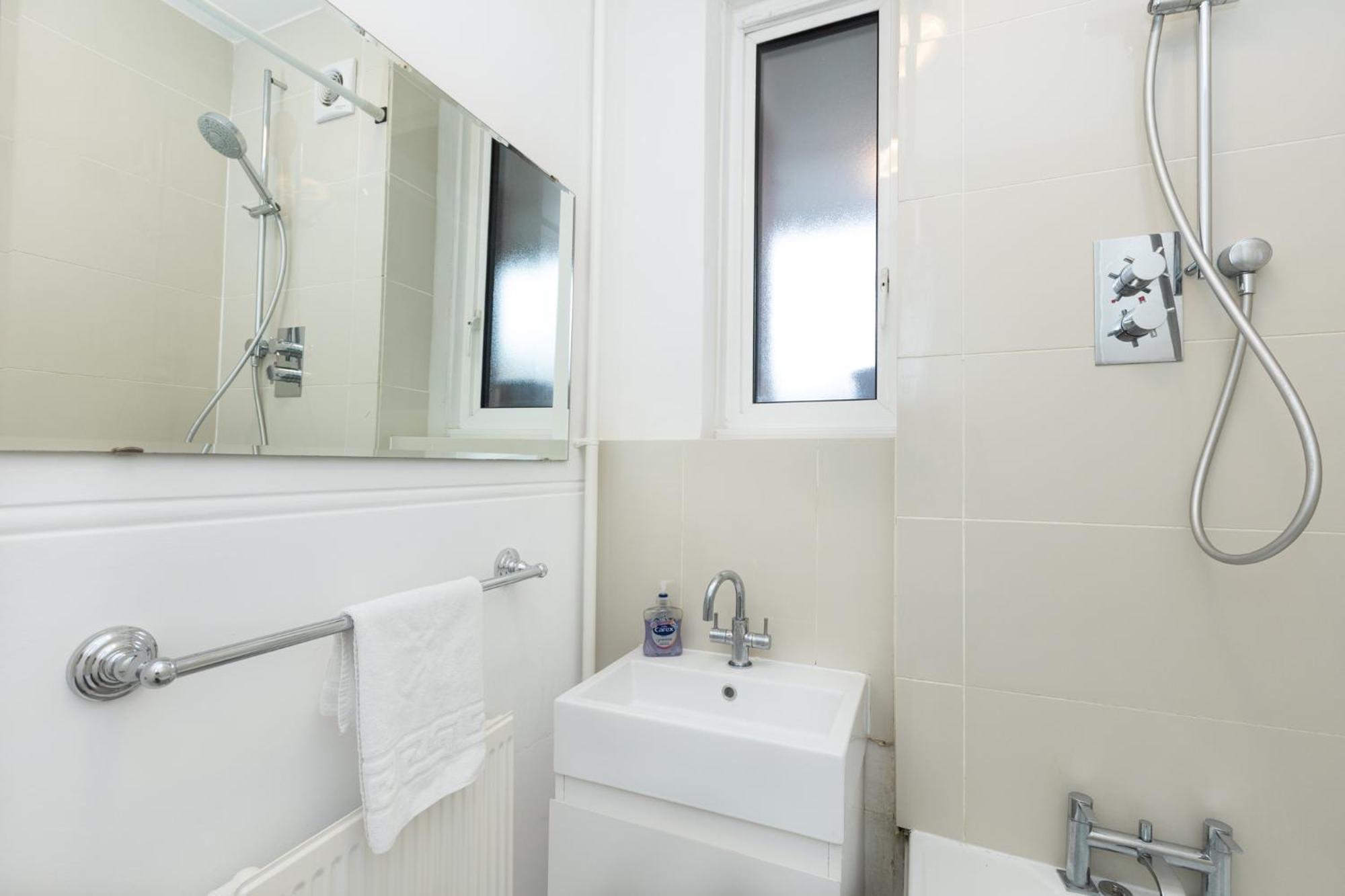 Bright Modern 1 Bedroom Flat, 5 Min To Vauxhall St Apartamento