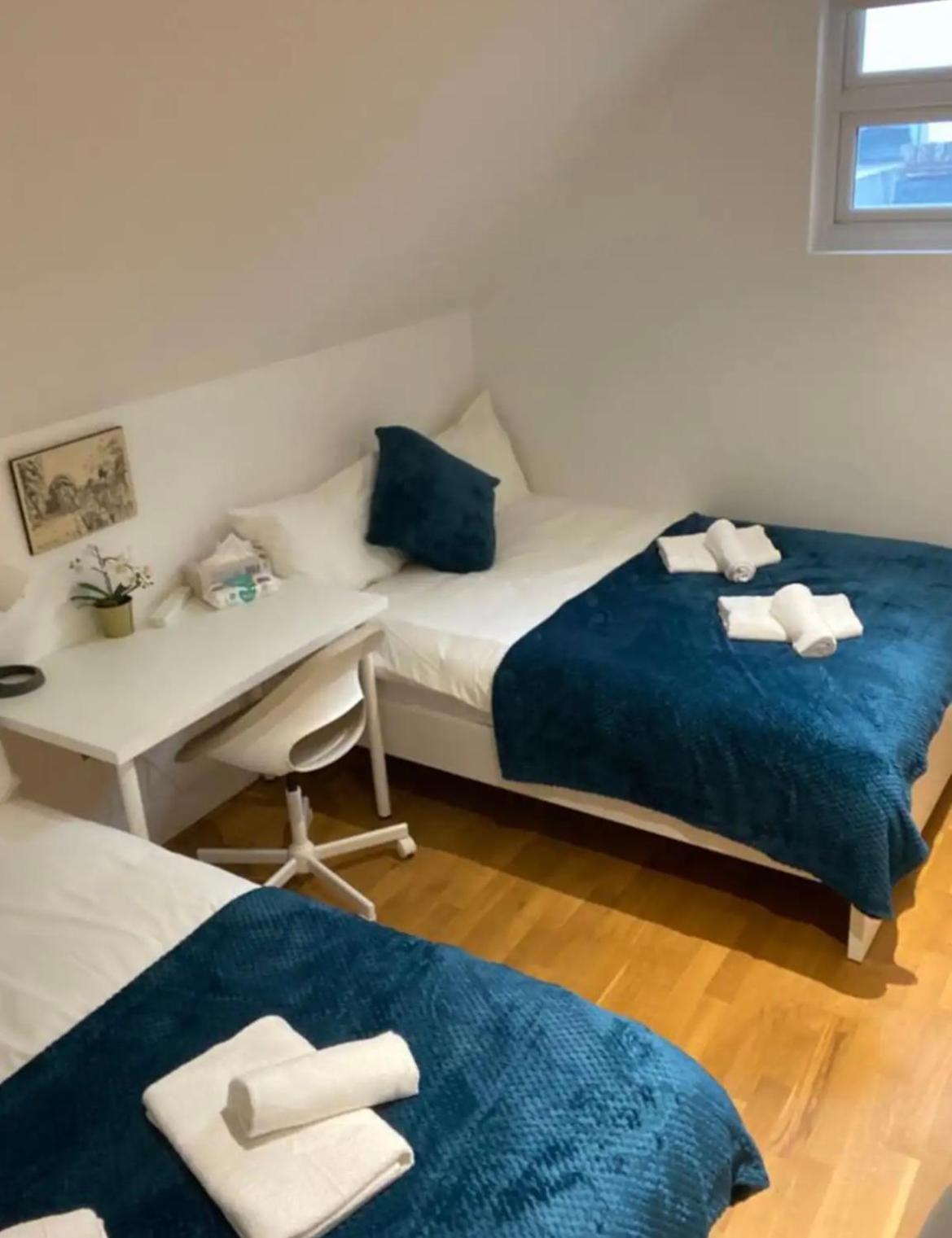 Private In Euston, * London