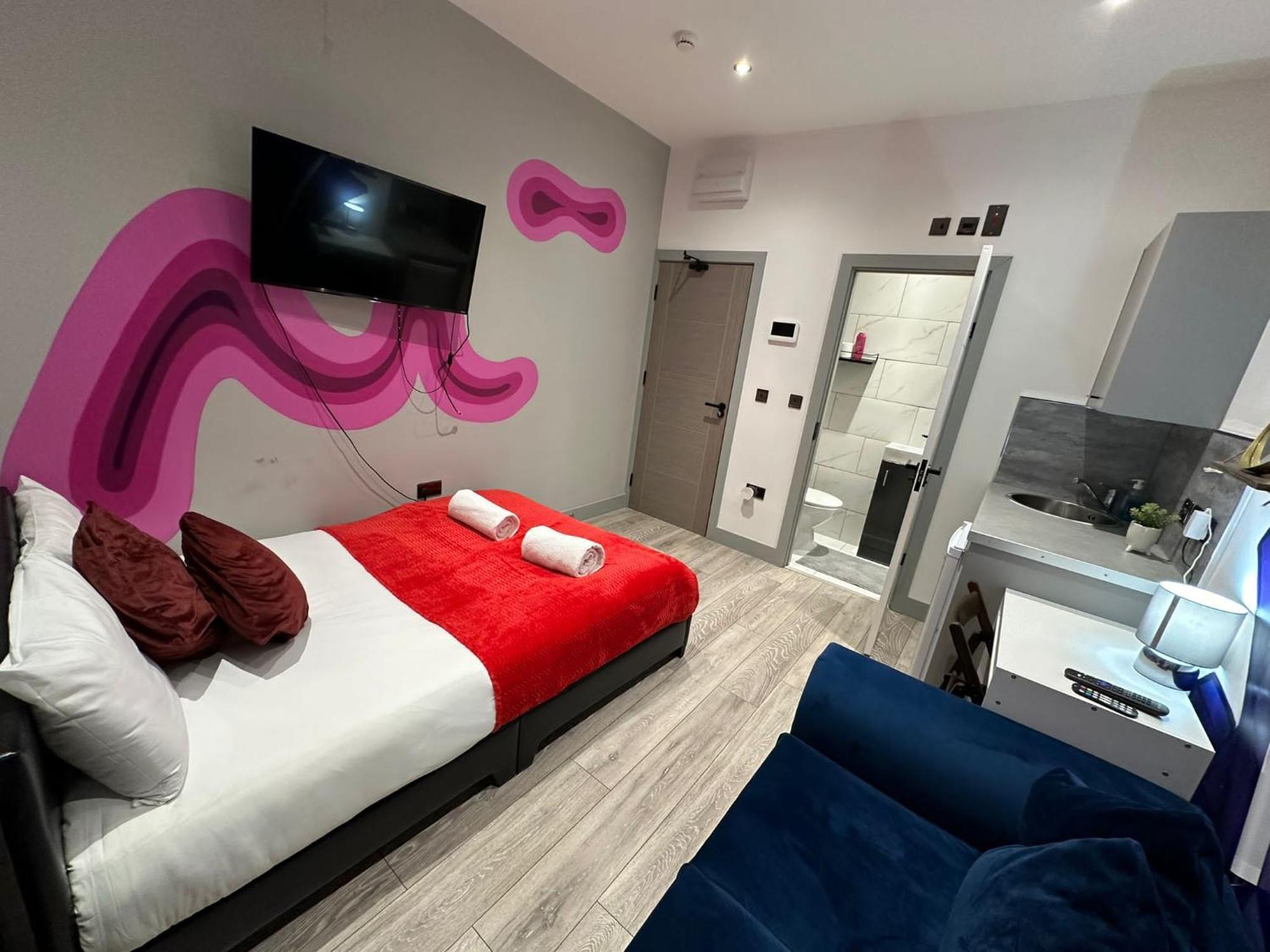 New Cross Suites -se14 * London