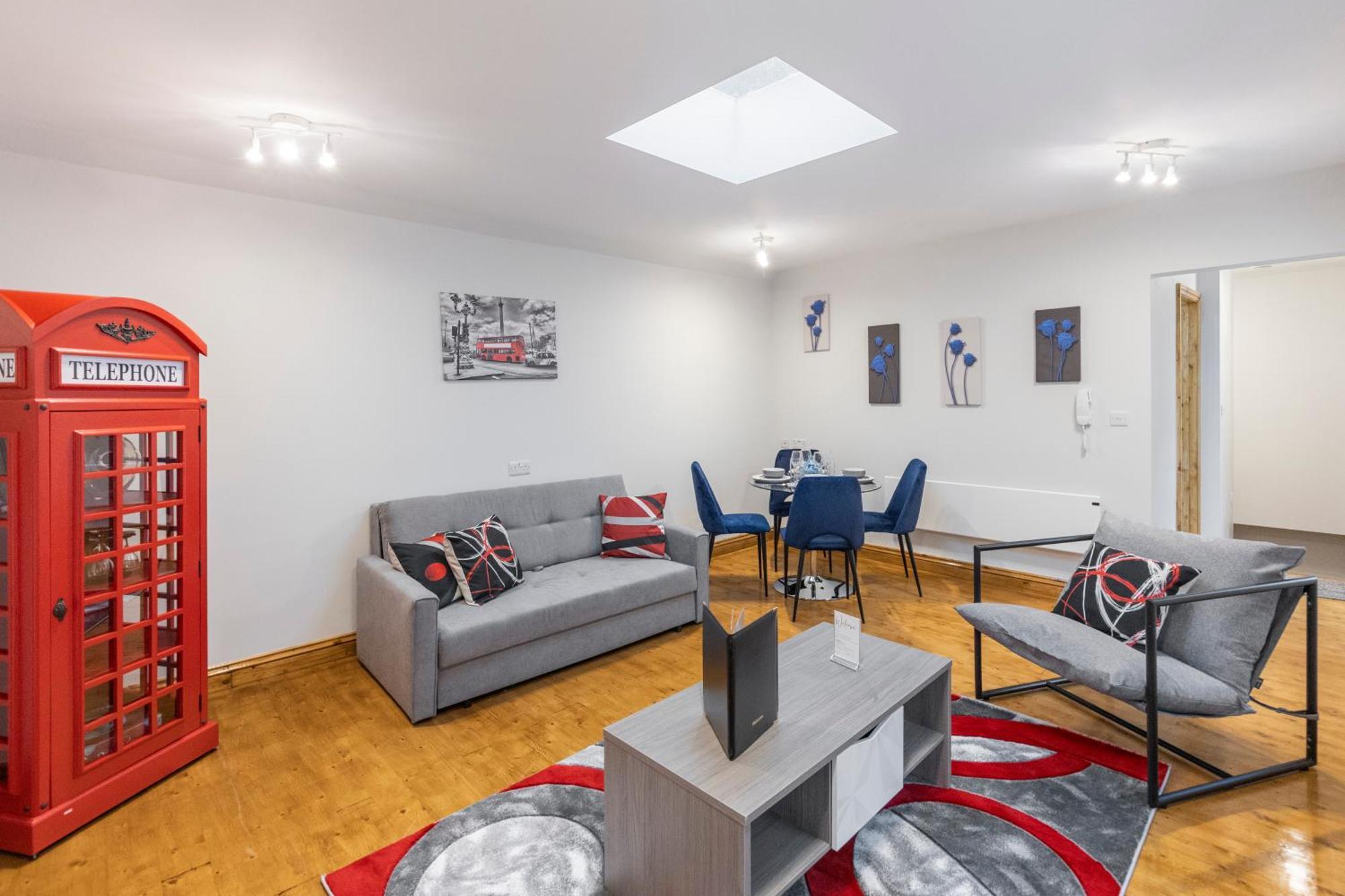 Iconic Apartment London