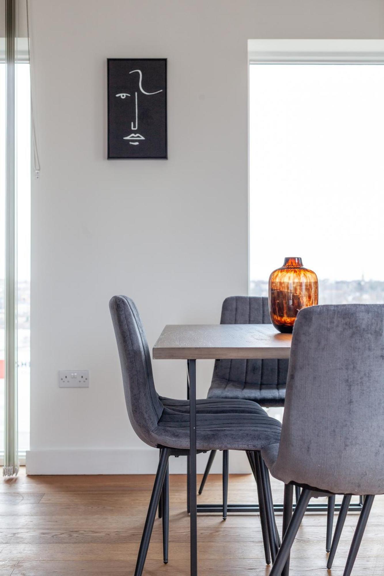 The Thames Collection * London