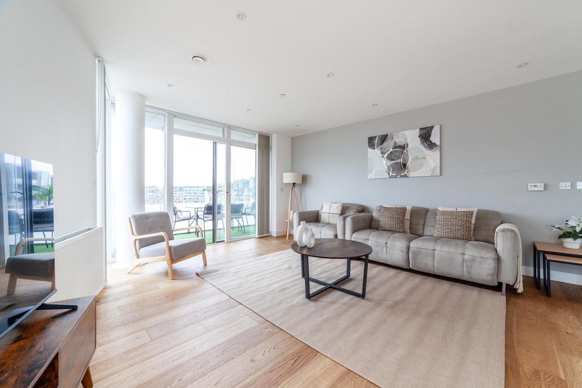The Thames Collection Apartment London