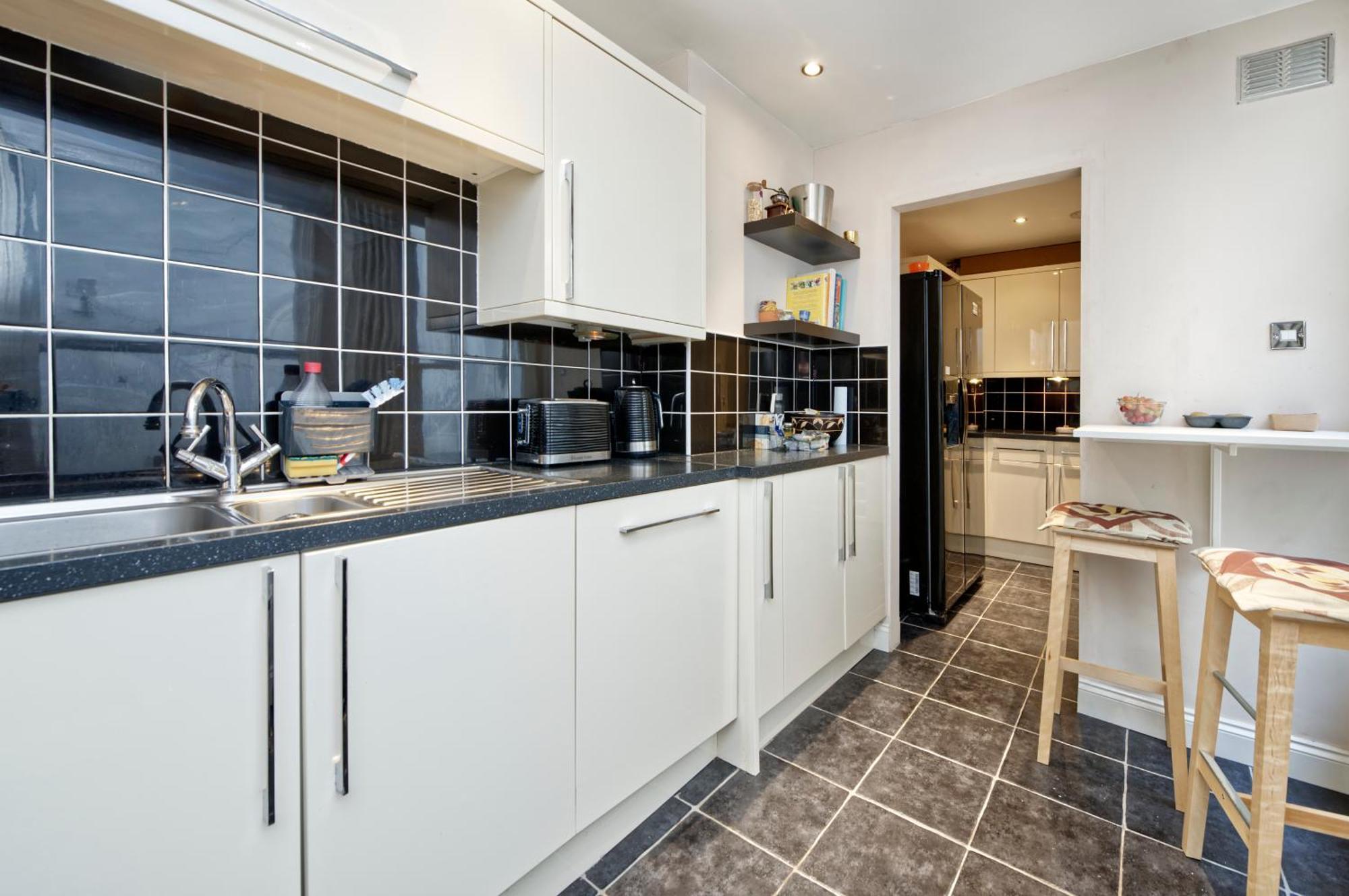 Spacious Pimlico By Underthedoormat London