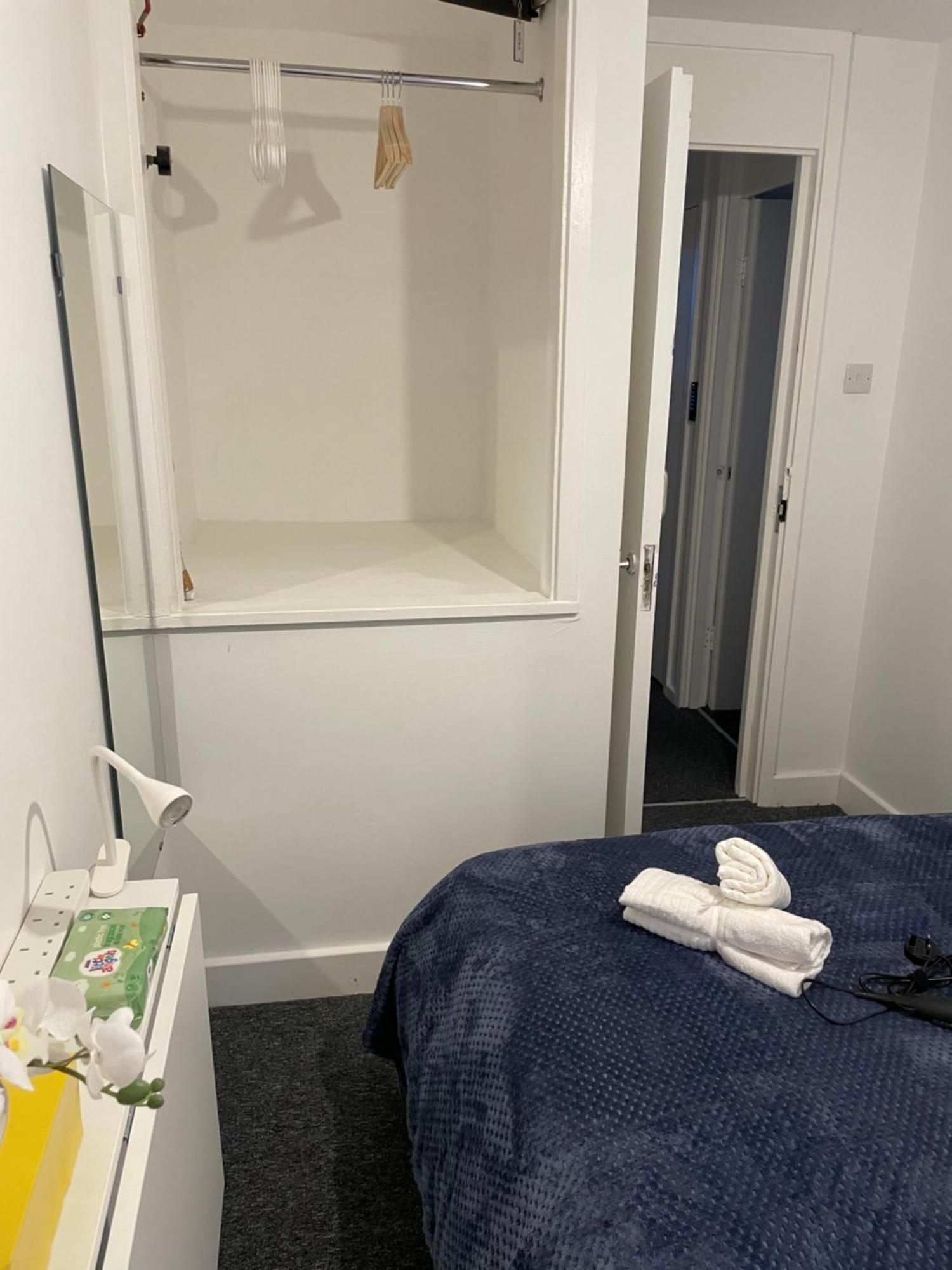 Lovely Double In Euston & Square In Habitación en casa particular