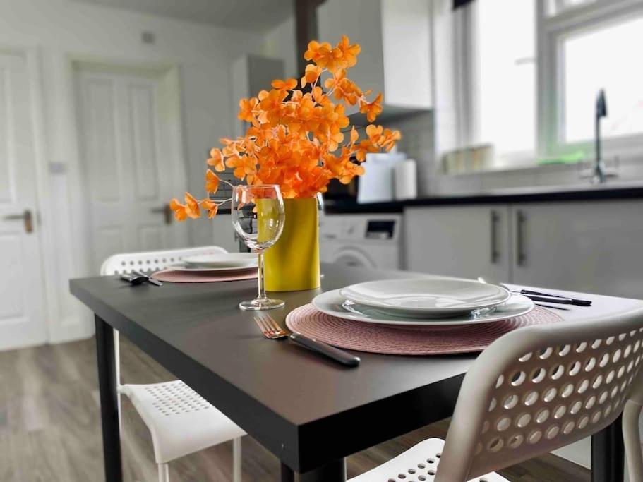 Bright Loft 30min To Leilighet *
