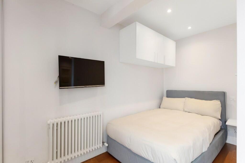 Beaufort Gem Chelsea * London