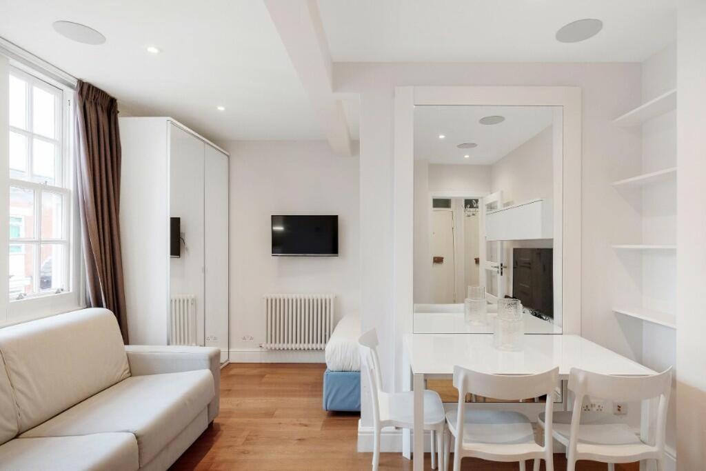 Beaufort Gem Chelsea * London