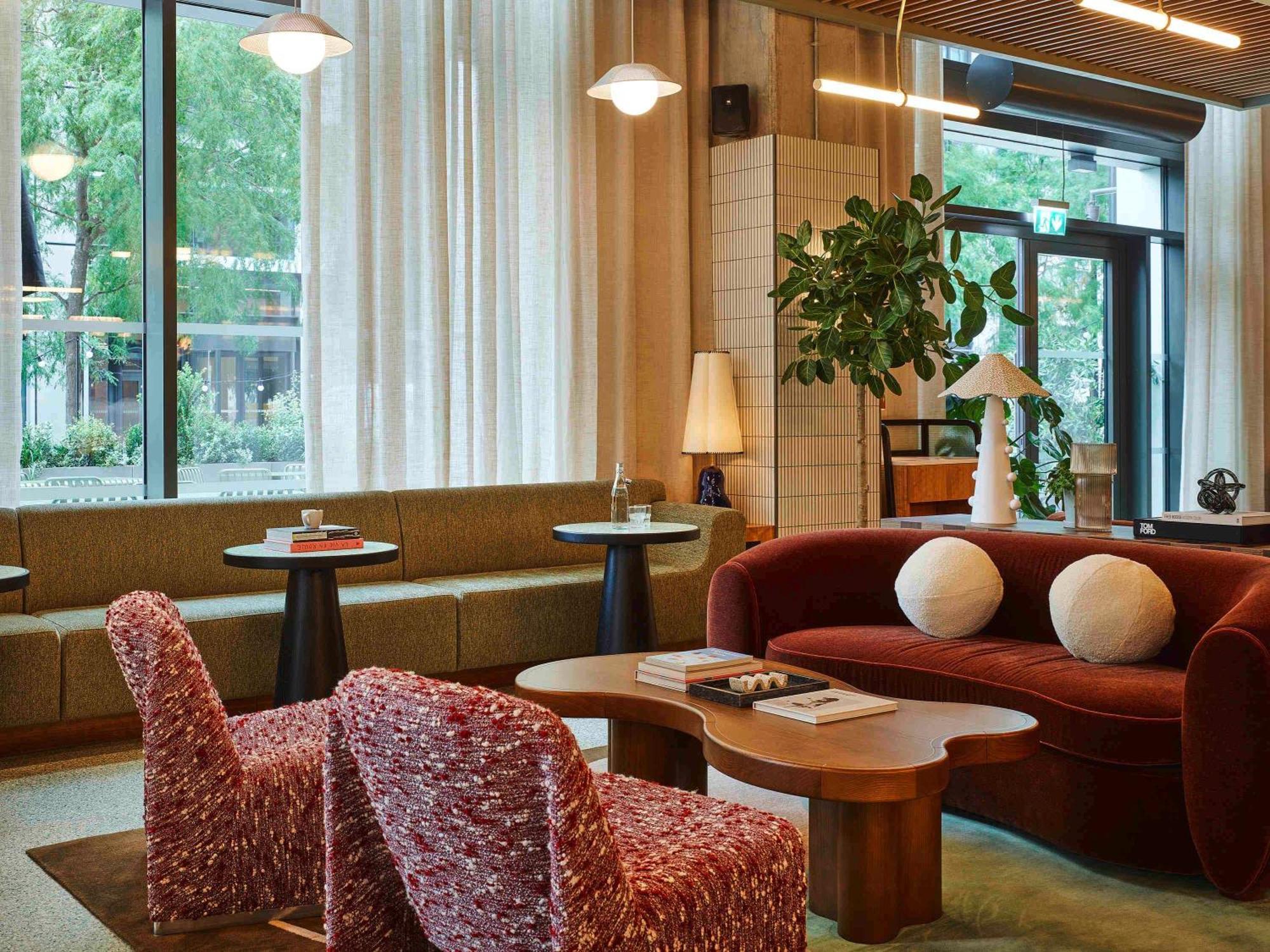 Hotel Tribe Canary Wharf 4*