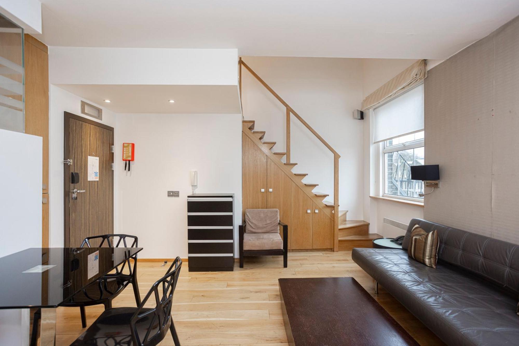 Aparthotel Space 4*