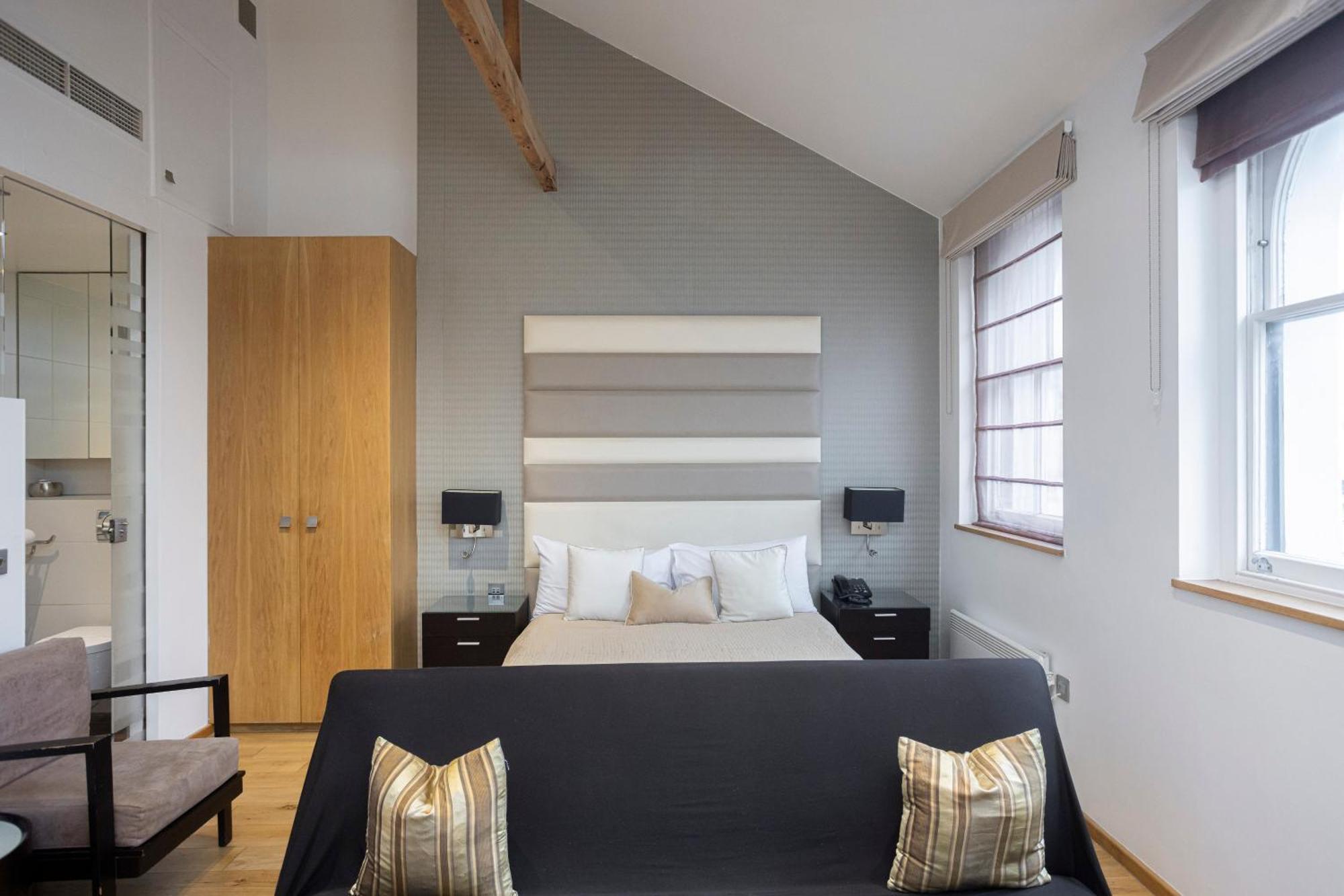 Space Aparthotel 4*