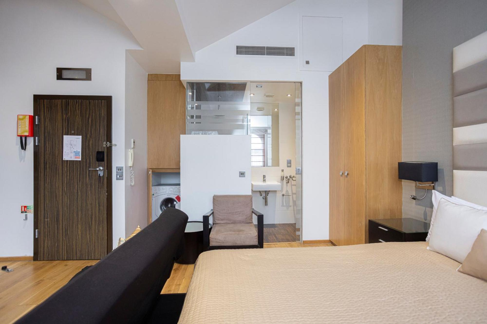 Space 4* London