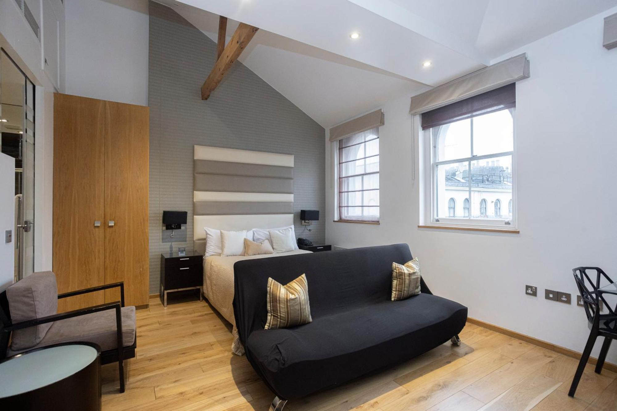 Space Aparthotel