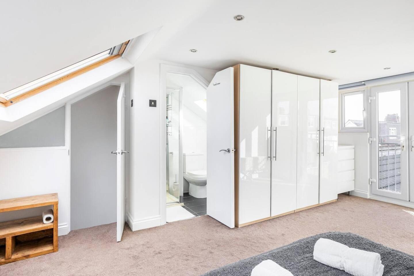 Charming 3-bed In London