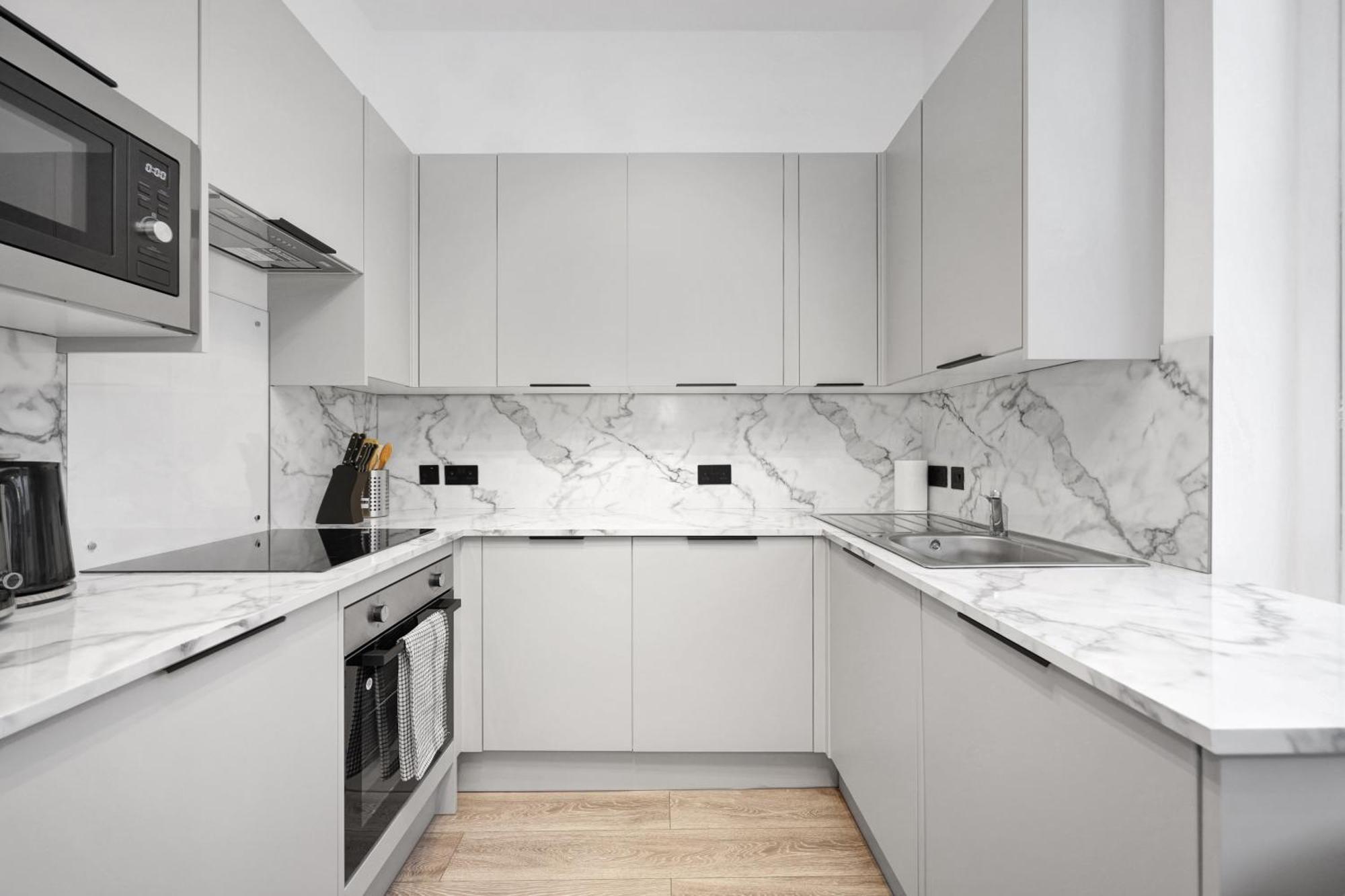 Hilldrop Short Term & Flexible Renting Islington With Free Wifi, Parking & Garden * Londen