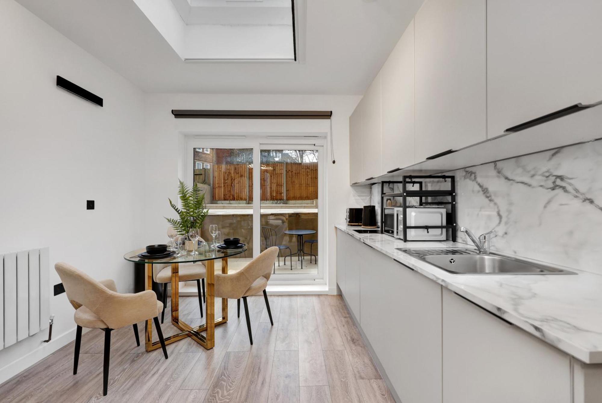Hilldrop Short Term & Flexible Renting Islington With Free Wifi, Parking & Garden * Londen