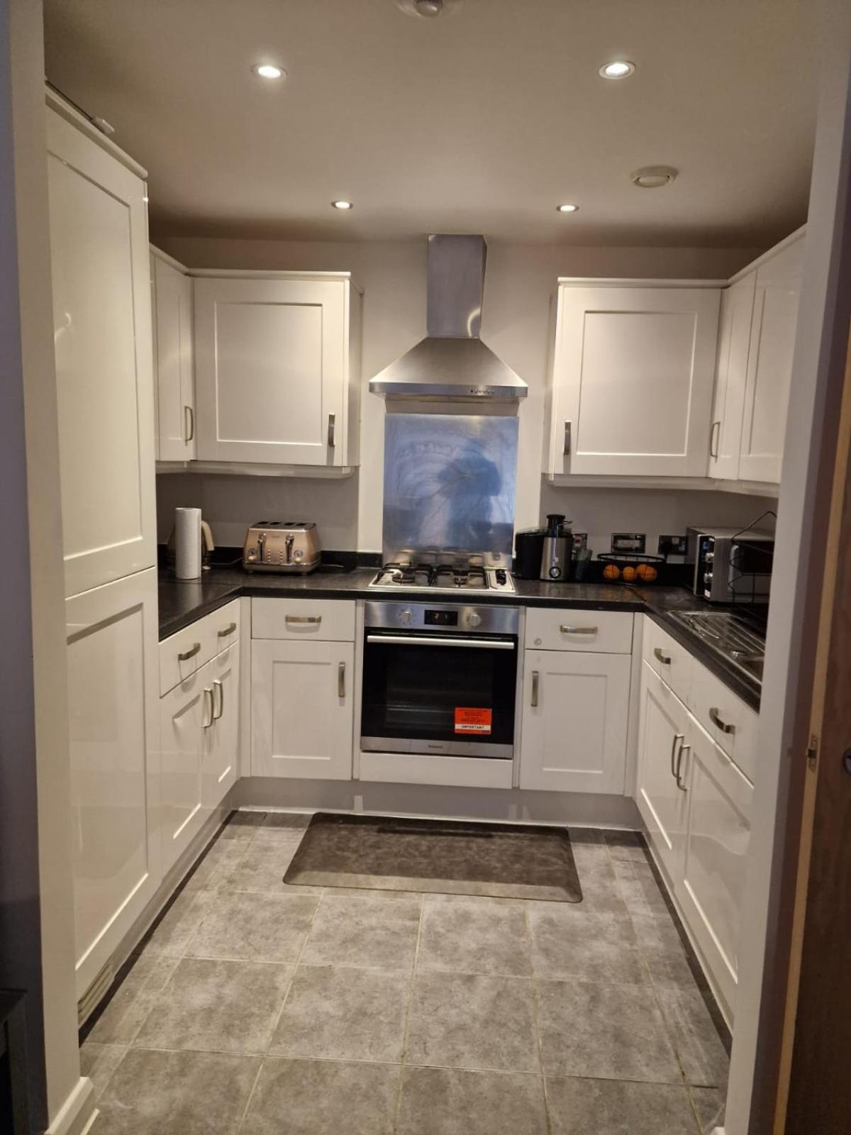 Fs Luxury Apartment London