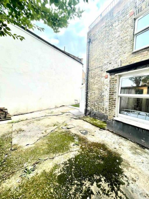 A Ground Floor Flat With Garden
