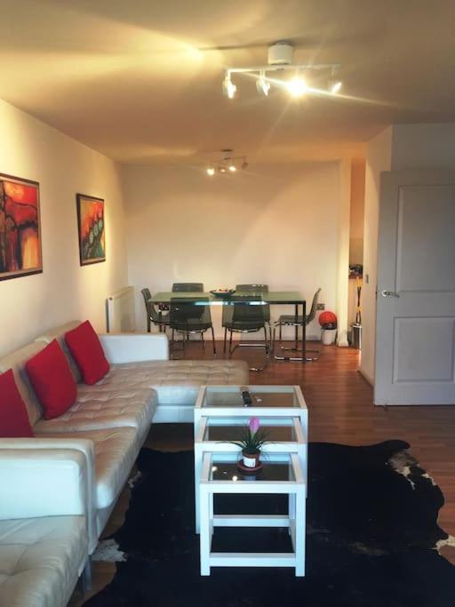 1 Bedroom Flat Near Excel, O2, Canary Wharf - Leilighet *