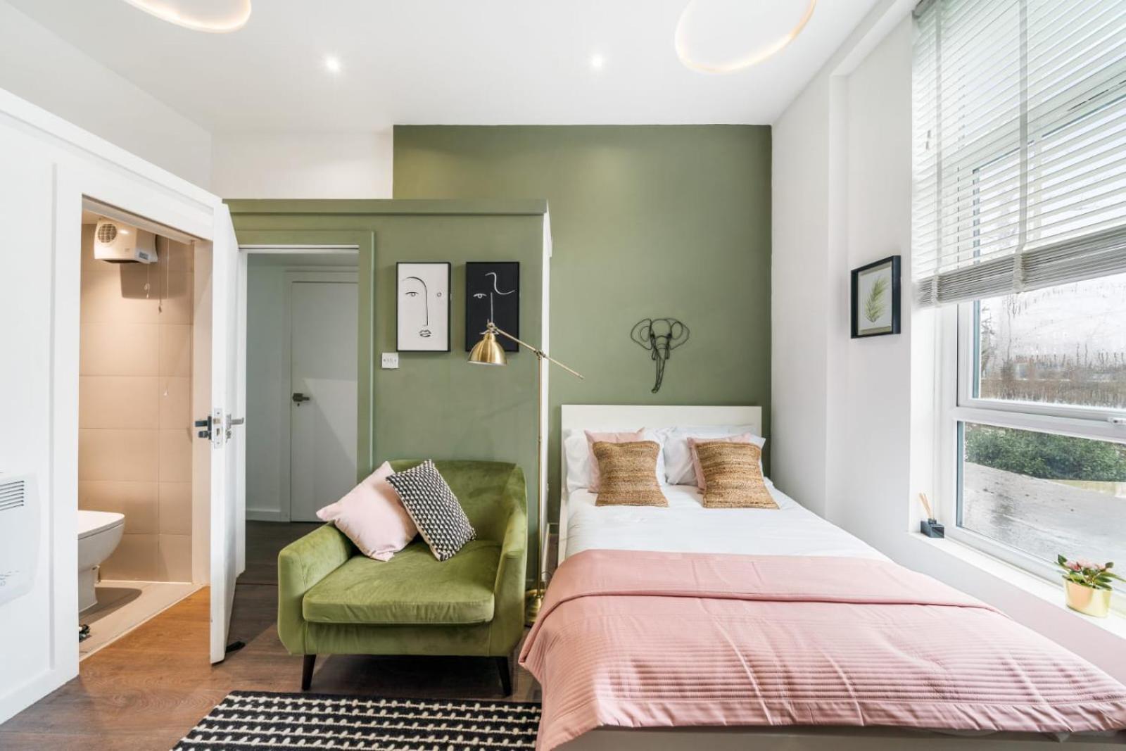 Apartment Stunning Studio Flats In Penge *