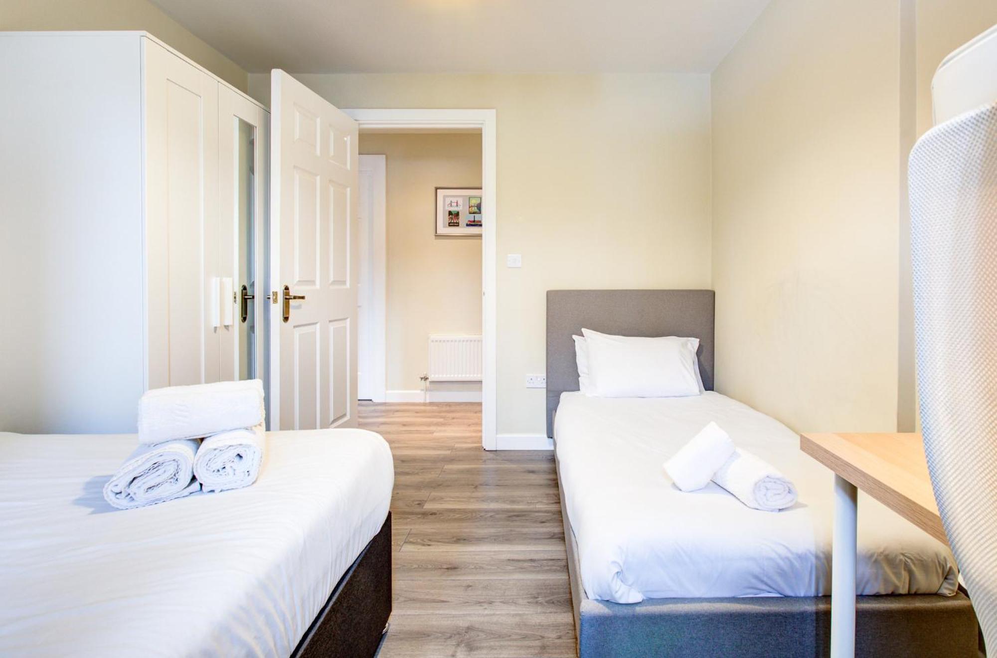Apartment Spacious & Modern 2 Bed Sleeps 5 In Walthamstow London