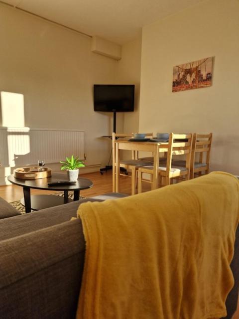 Apartment Location *