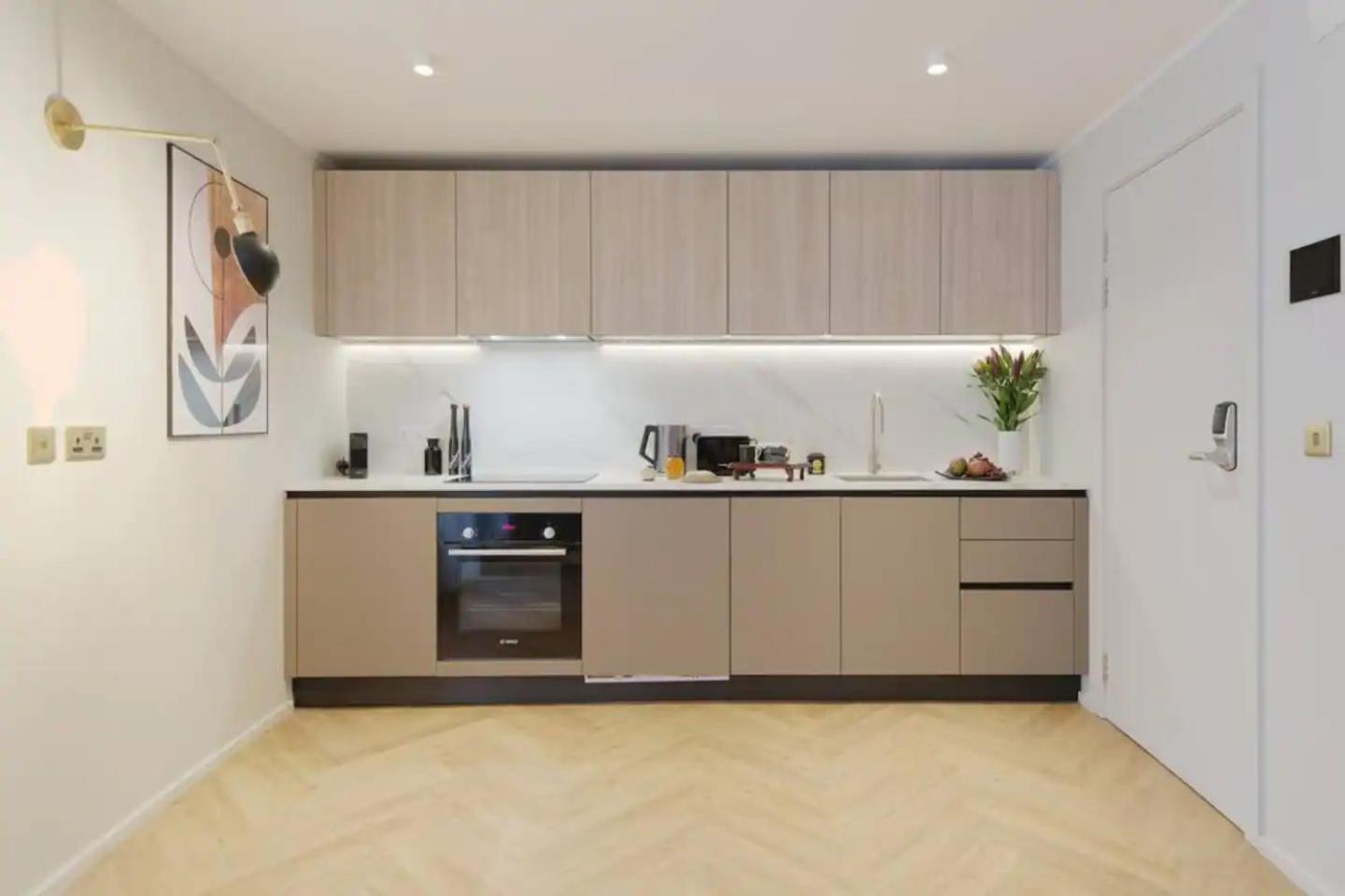 Renovu Premium Homes In Kensington Appartement Londen