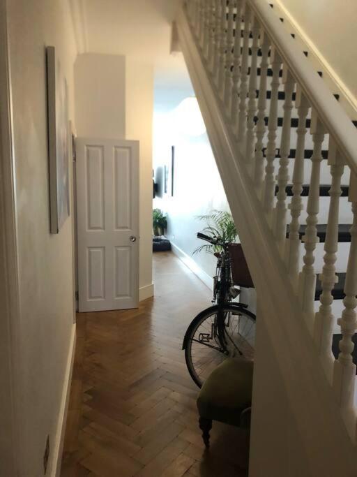 Stunning Modern Large 5 Bed House Willesden London
