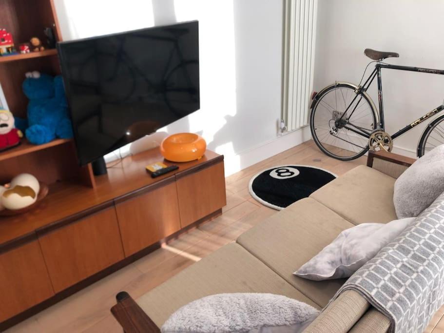 Stunning Modern Large 5 Bed House Willesden London