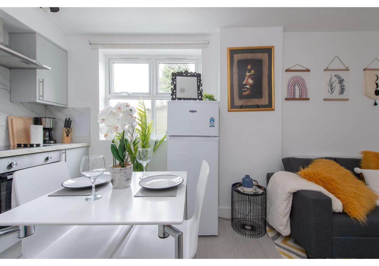 Appartement Splendid And Comfy 1 Bedroom Londen
