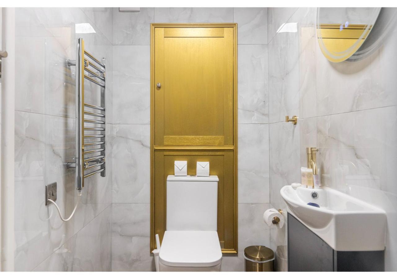 Adventure Awaits: Apartment London