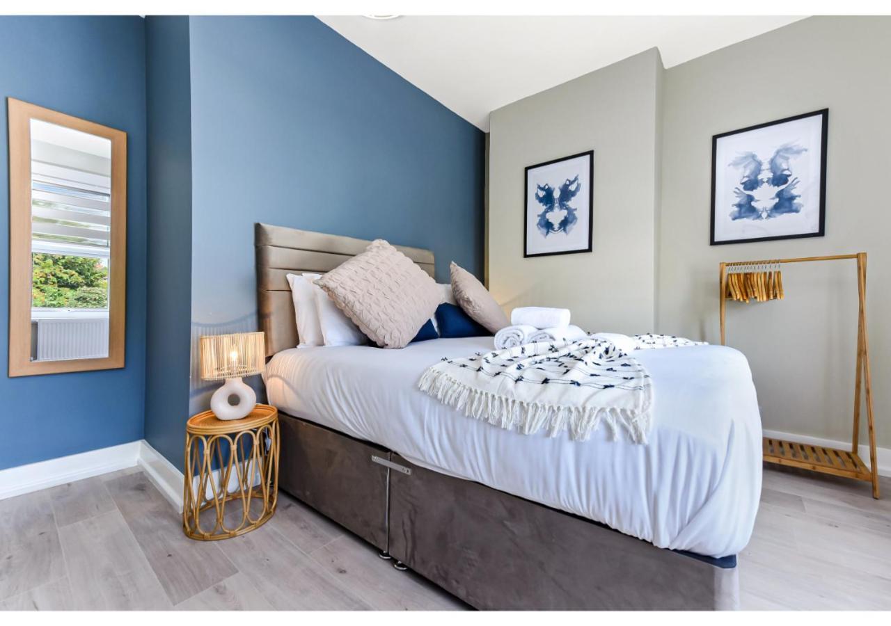 Great 4br House London