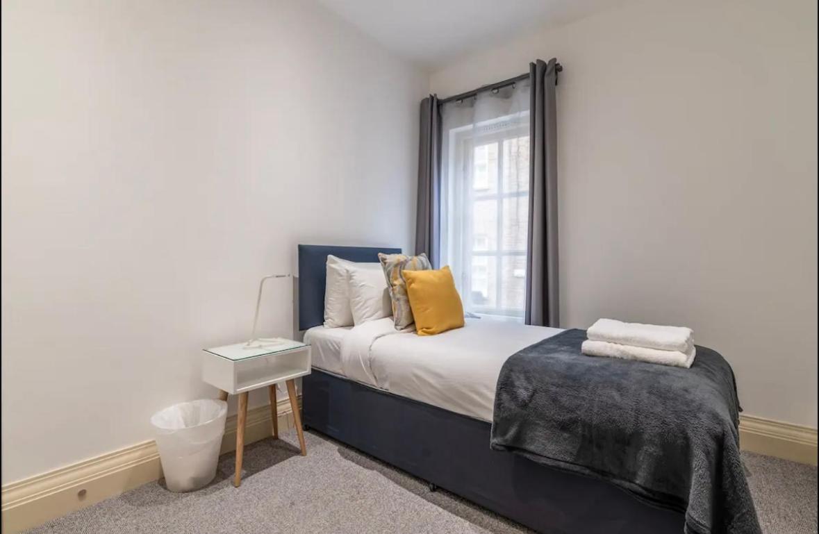 Luxury 2 Bedroom House Near Mayfair - Entire
