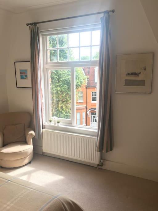 Beautiful 3 Bed In Leafy Hampstead Apartment London