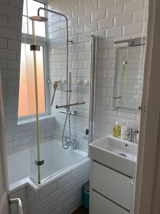 Apartment Beautiful 3 Bed In Leafy Hampstead