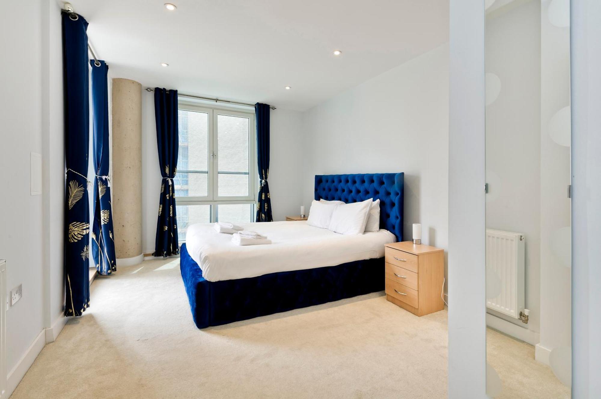 Spacious Flat Near South Bank By Underthedoormat