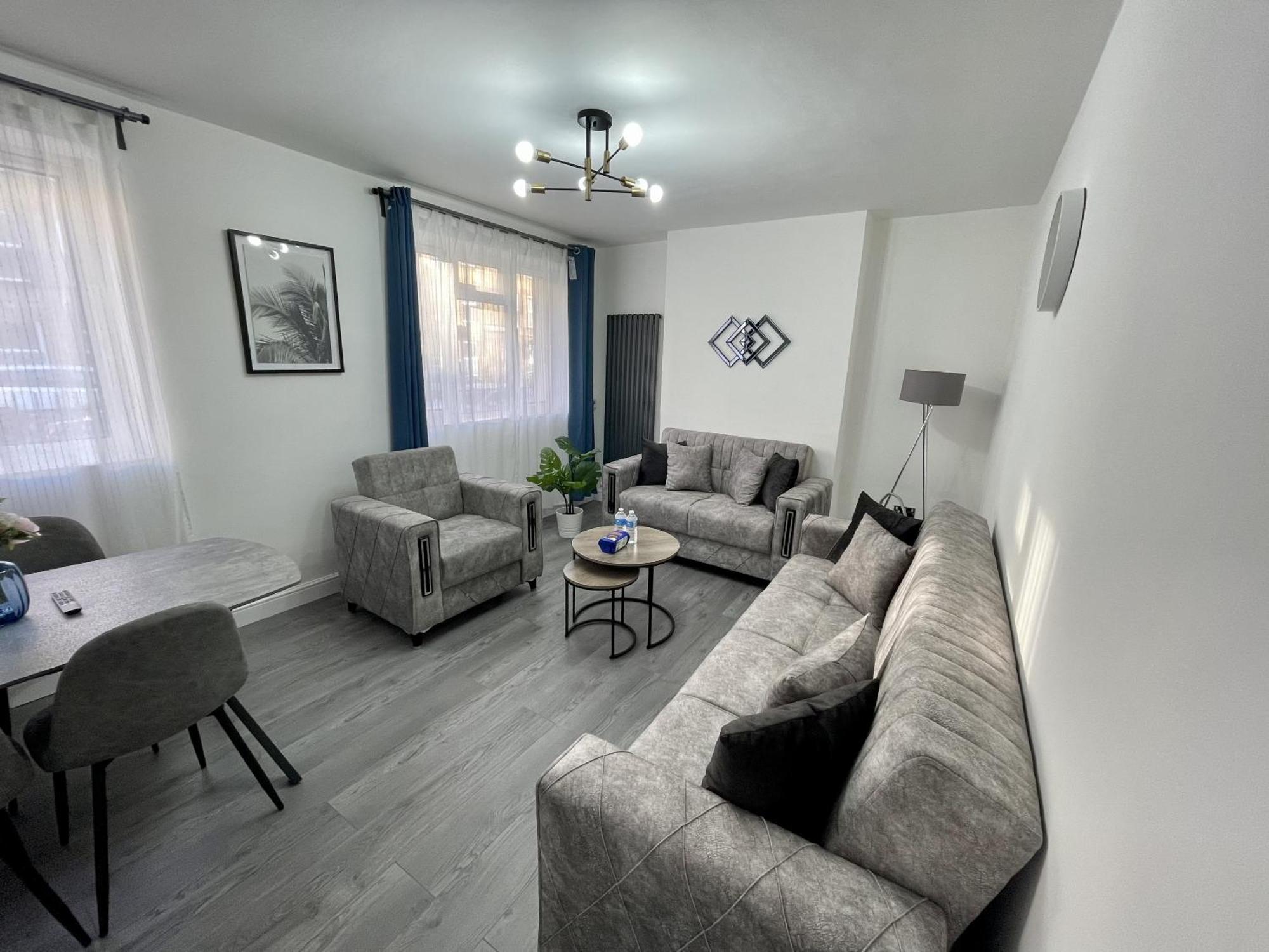 Deluxe - Next To Kings Cross - Eurostar & Euston Station London
