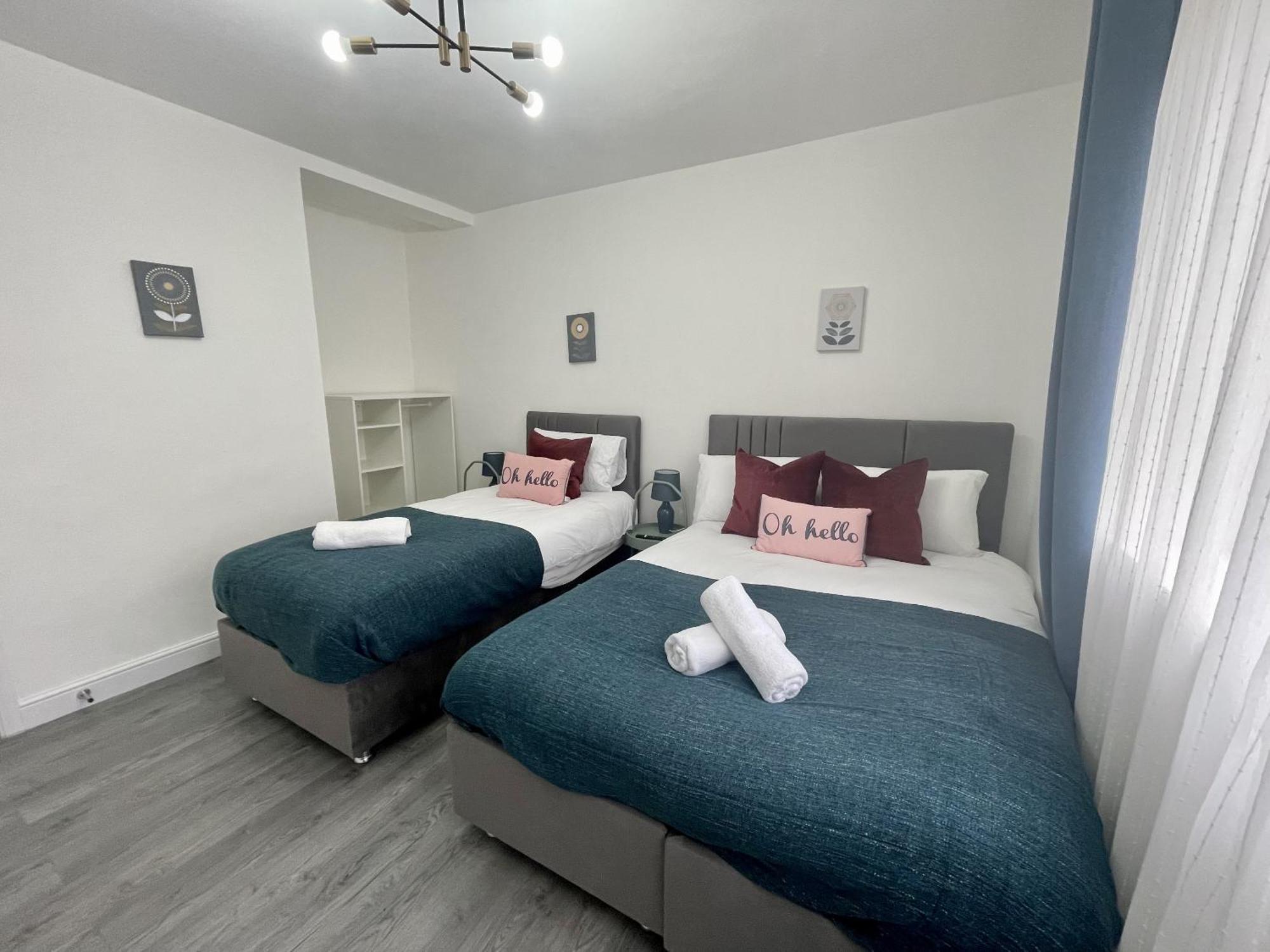 Deluxe - Next To Kings Cross - Eurostar & Euston Station Apartment