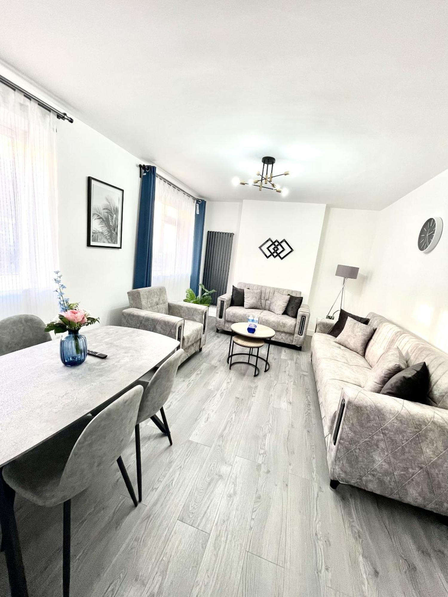 Apartment Deluxe - Next To Kings Cross - Eurostar & Euston Station London