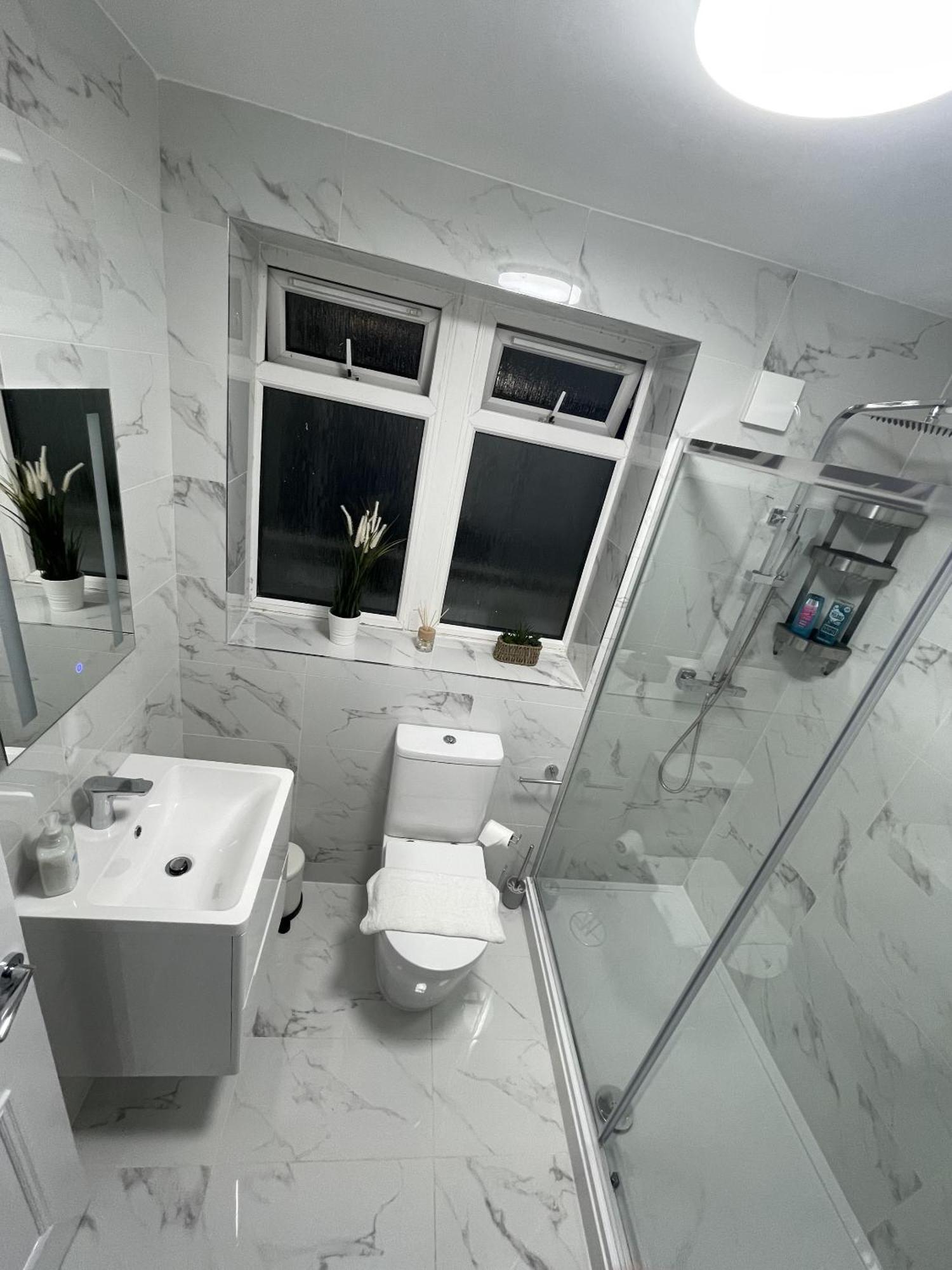 Deluxe - Next To Kings Cross - Eurostar & Euston Station London