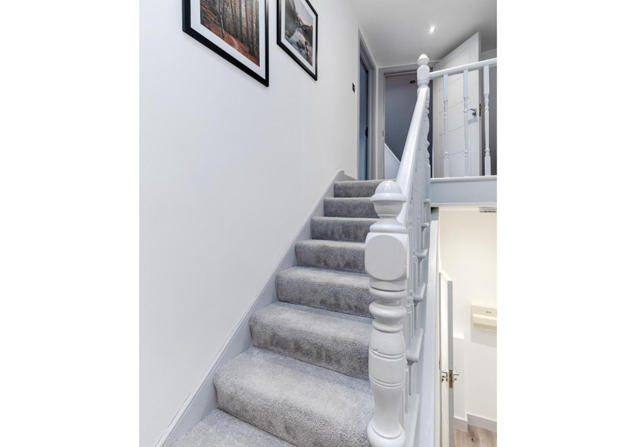 Cozy And Stylish 2 Bedroom Flat In Greater * London