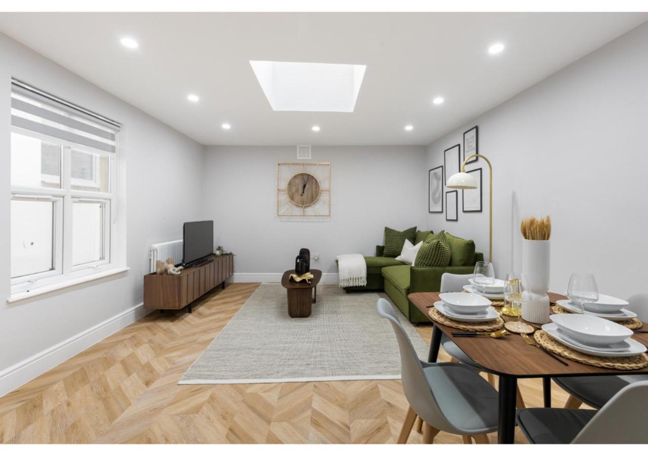 Conveniently Situated - Luxuriously Furnished! Apartment