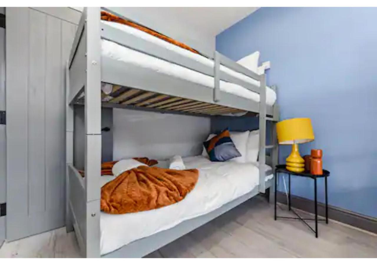 Apartment Three Bedroom - Perfect For Large Groups