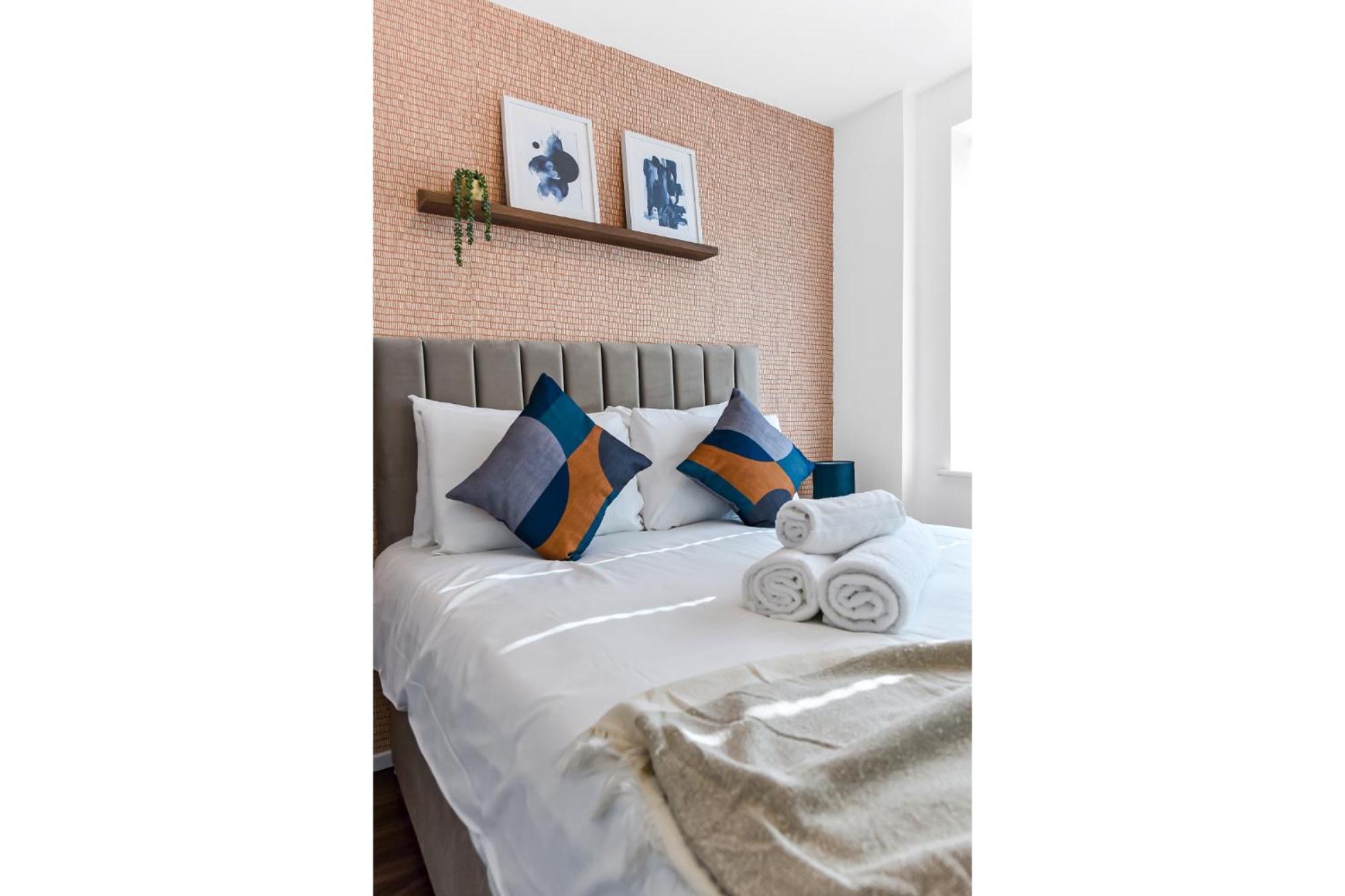 Apartment Charming And Modern 2 Bedroom Flat *