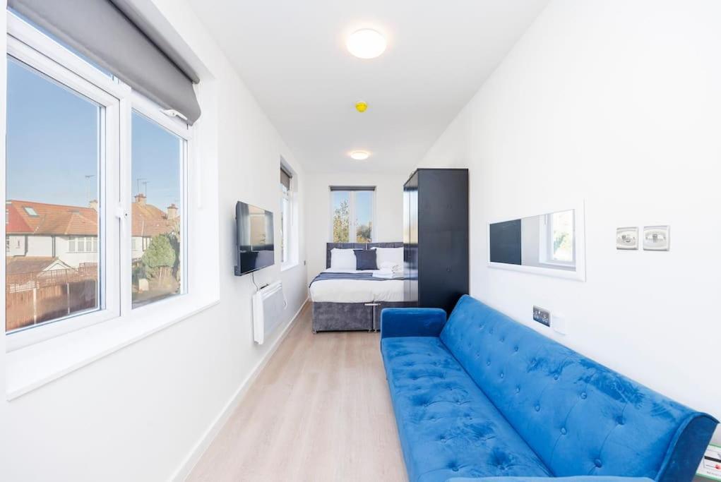 North West Studio By Av Short Lets Apartment London