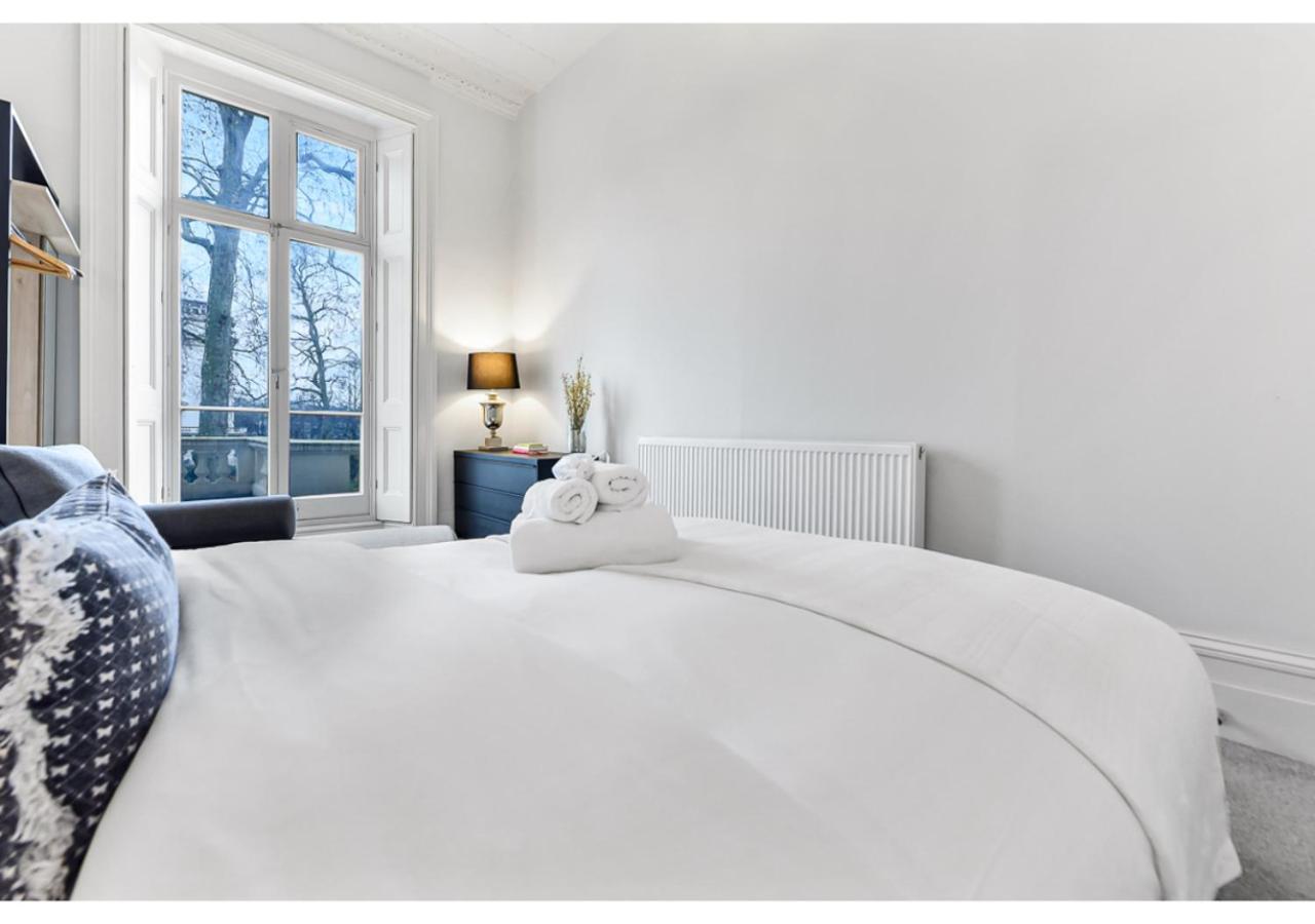 Upscale Urban Haven: Luxury Flat London