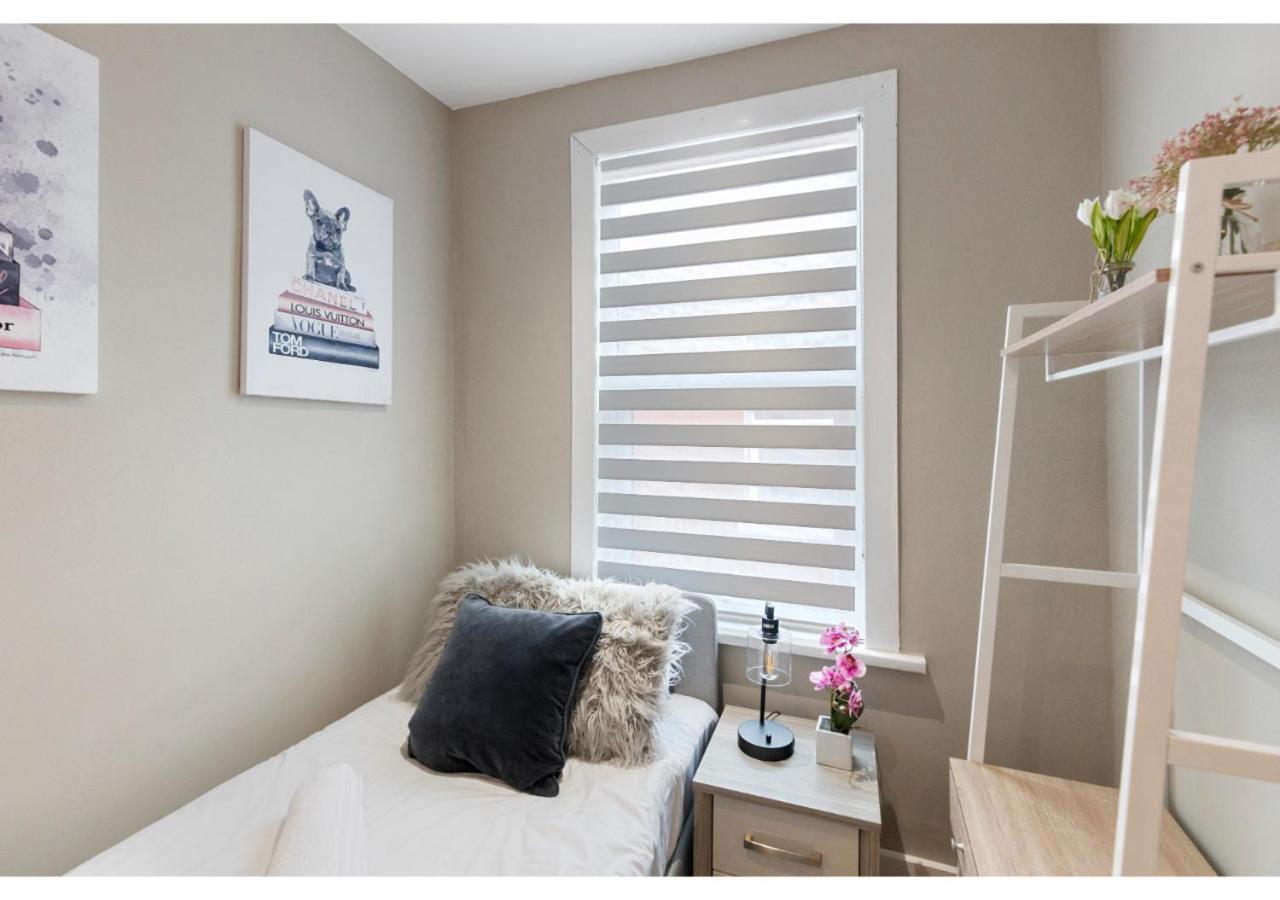 Chic & Radiant Retreat In Harringay Ladder Apartment London